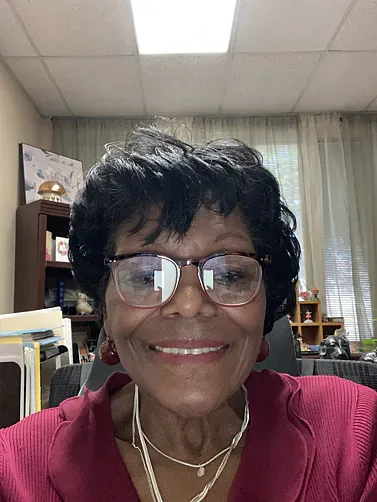 Barbara R., 66